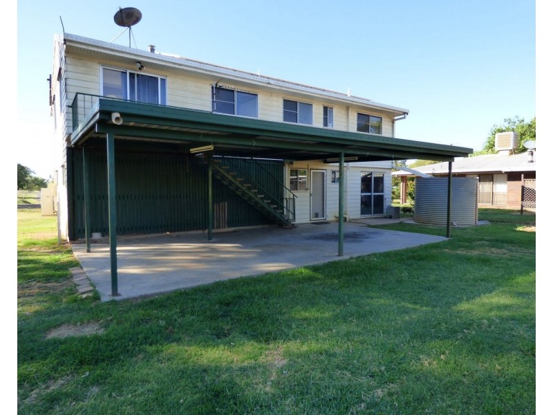 1 ALFRED Street, St George QLD 4487