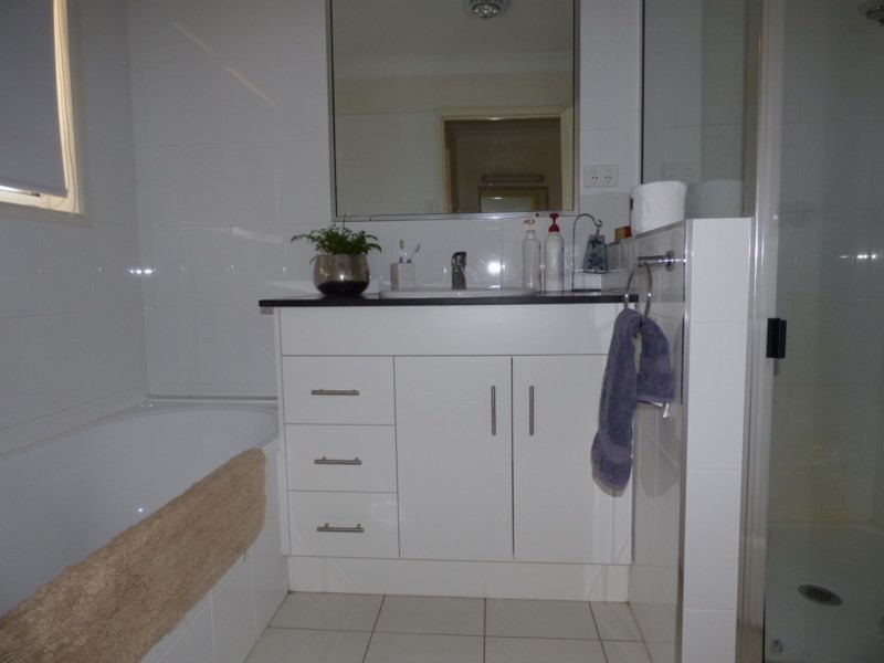 17 Kilroy Street, St George QLD 4487