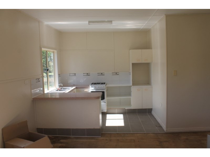 1 Moore Street, Dirranbandi QLD 4486