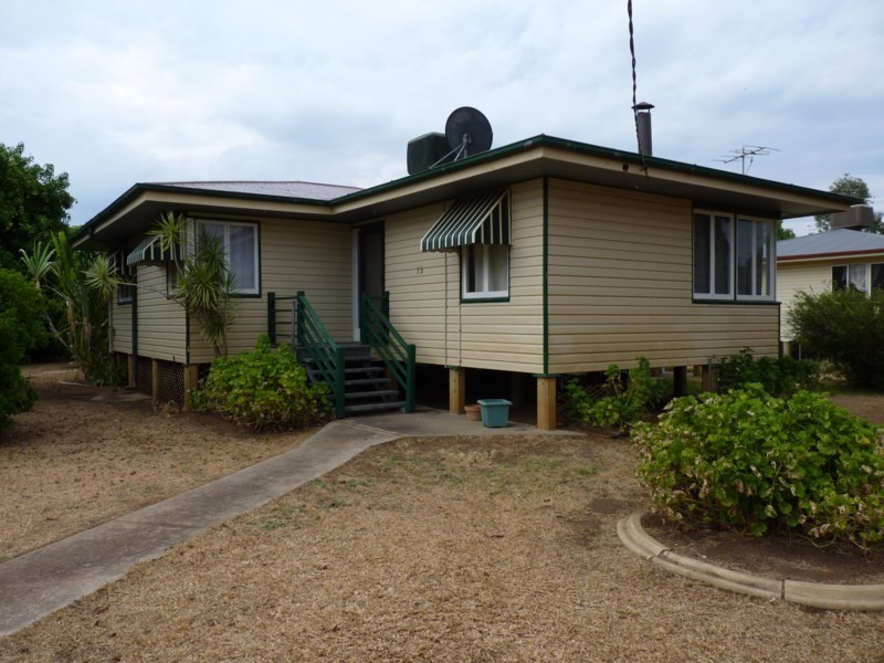 15 Margaret Street, St George QLD 4487