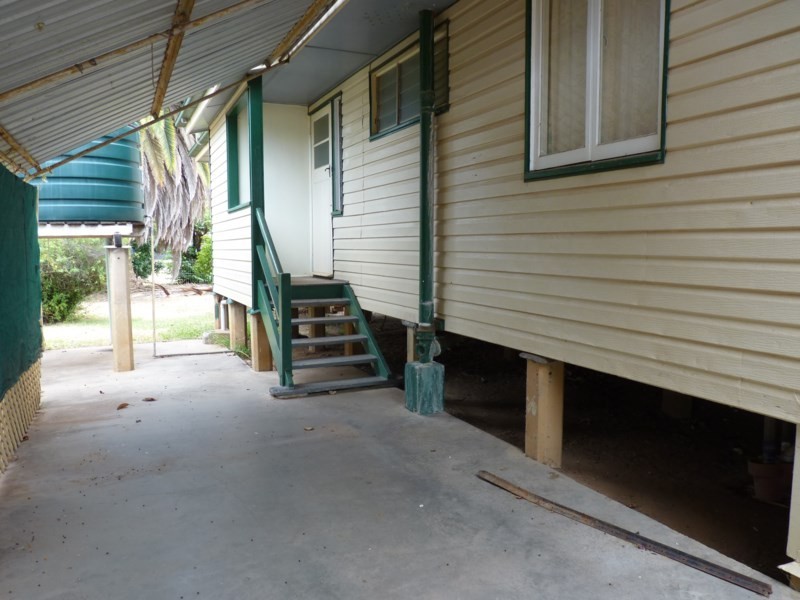 15 Margaret Street, St George QLD 4487