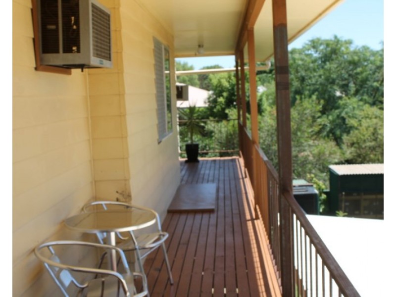 14 Elizabeth Street, St George QLD 4487