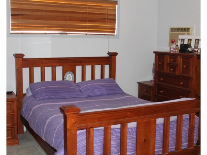 14 Elizabeth Street, St George QLD 4487