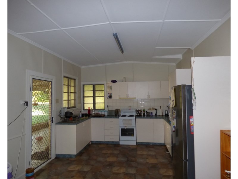 89 Grey Street, St George QLD 4487