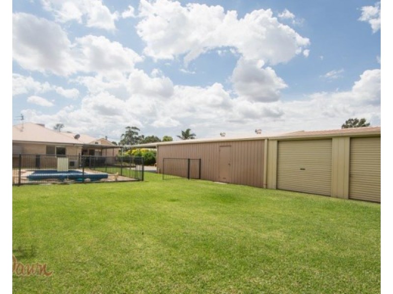 18 TAYLOR Street, St George QLD 4487