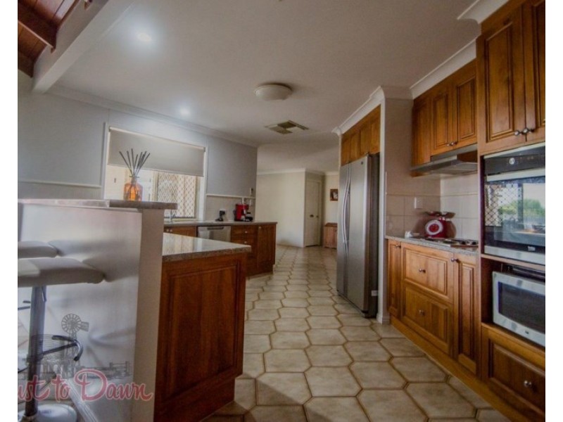 18 TAYLOR Street, St George QLD 4487