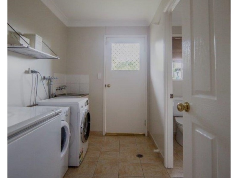 18 TAYLOR Street, St George QLD 4487