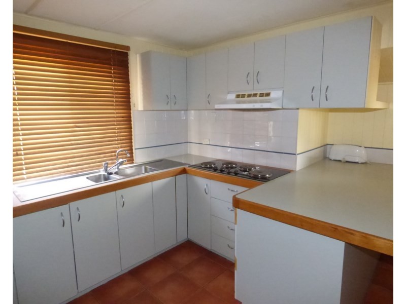 Unit 1, 164 Victoria Street, St George QLD 4487