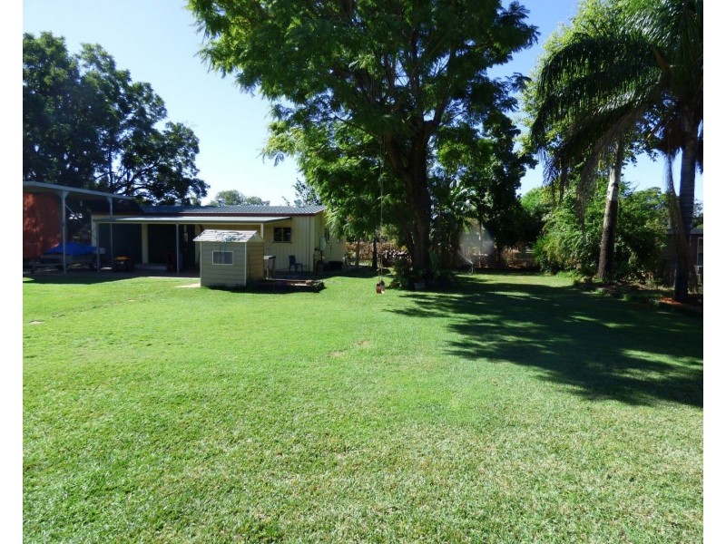 55 Grey Street, St George QLD 4487
