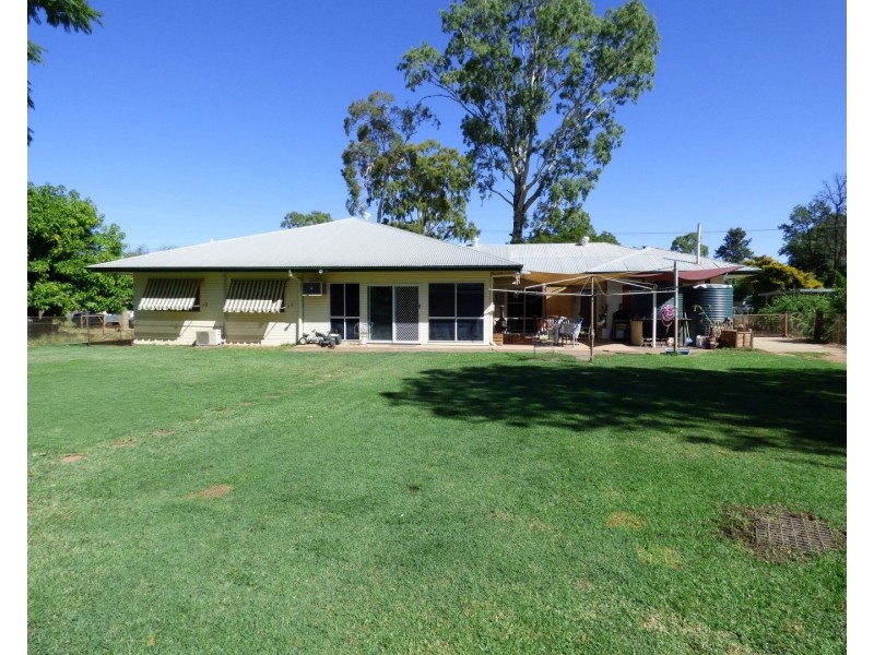 55 Grey Street, St George QLD 4487