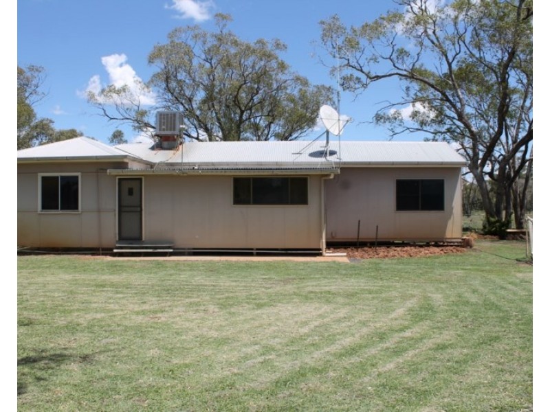 23365 MOONIE Highway, St George QLD 4487