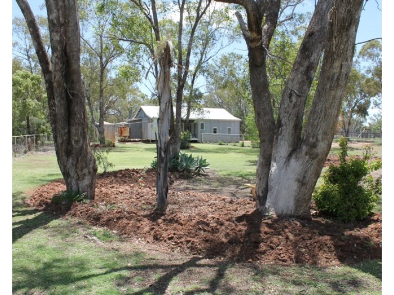 23365 MOONIE Highway, St George QLD 4487
