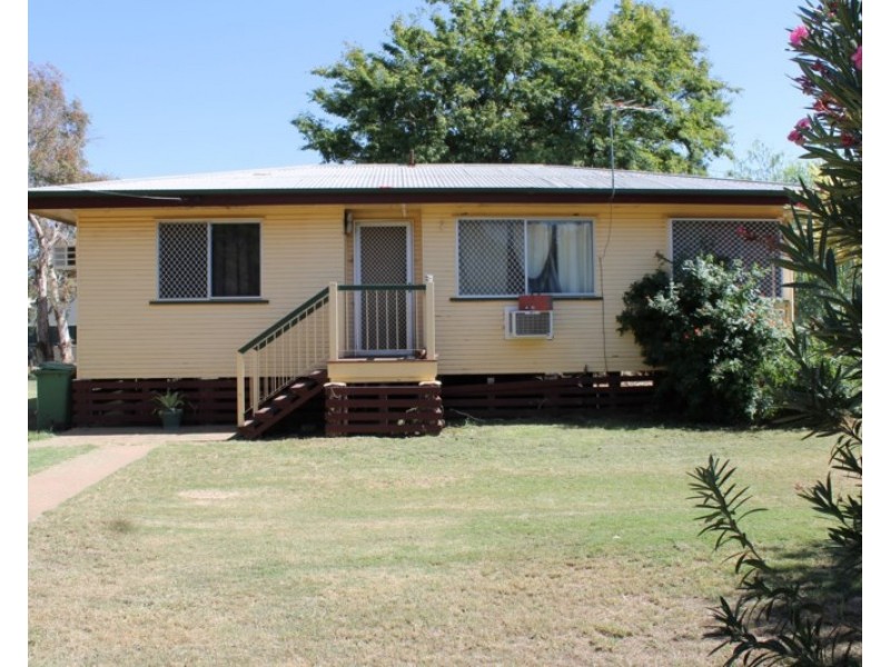 11 Margaret Street, St George QLD 4487