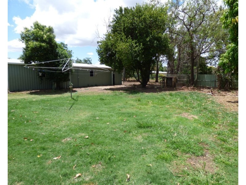 31 Church Street, St George QLD 4487