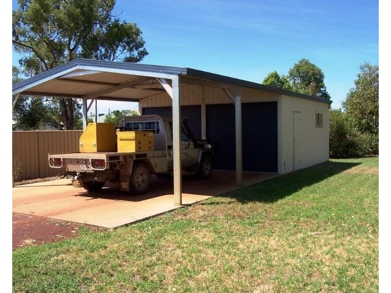 21 TAYLOR Street, St George QLD 4487