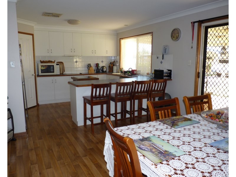 21 TAYLOR Street, St George QLD 4487