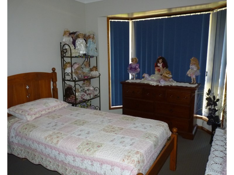 21 TAYLOR Street, St George QLD 4487