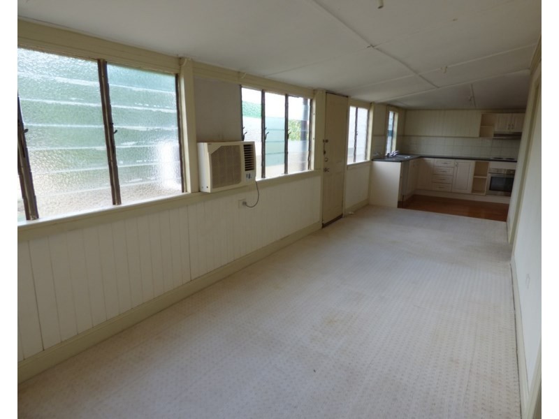 98 ALFRED Street, St George QLD 4487