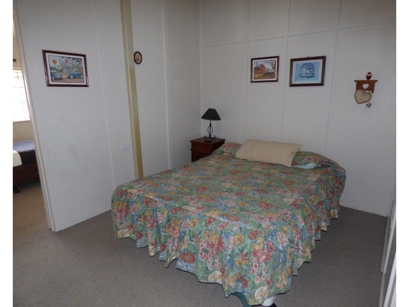 101 VICTORIA Street, St George QLD 4487