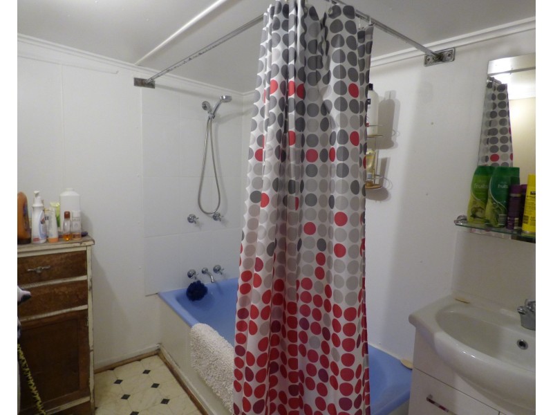 101 VICTORIA Street, St George QLD 4487