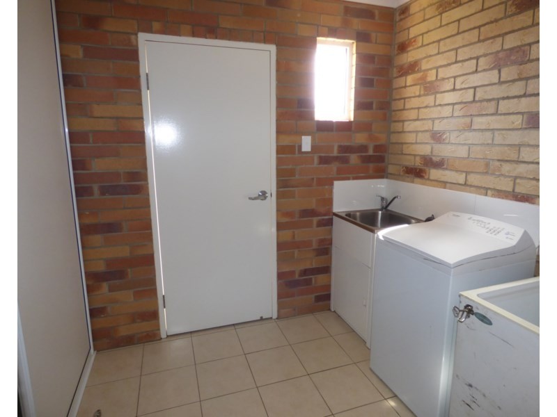 Unit 3, 2 Taylor Street, St George QLD 4487