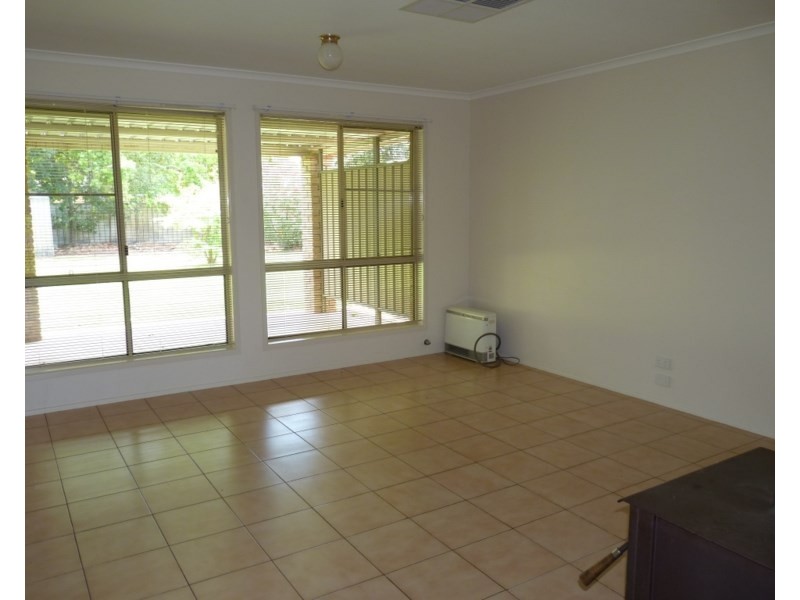 7 Howe Street, St George QLD 4487
