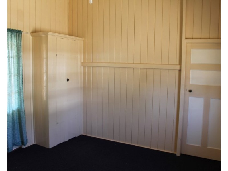 71 VICTORIA Street, St George QLD 4487