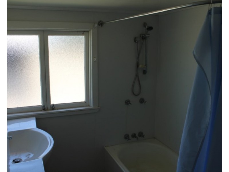 71 VICTORIA Street, St George QLD 4487