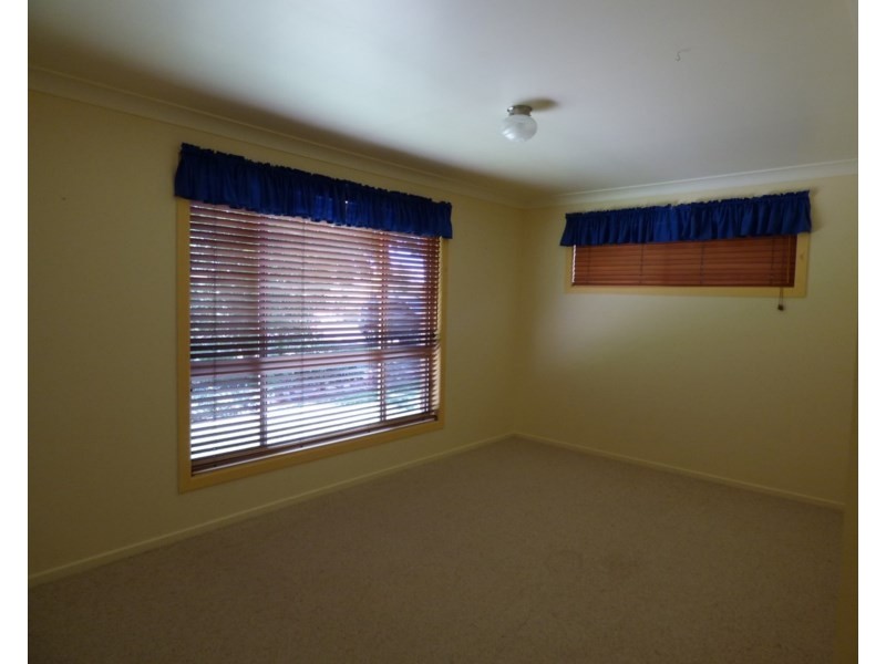 15 Wattle Drive, St George QLD 4487