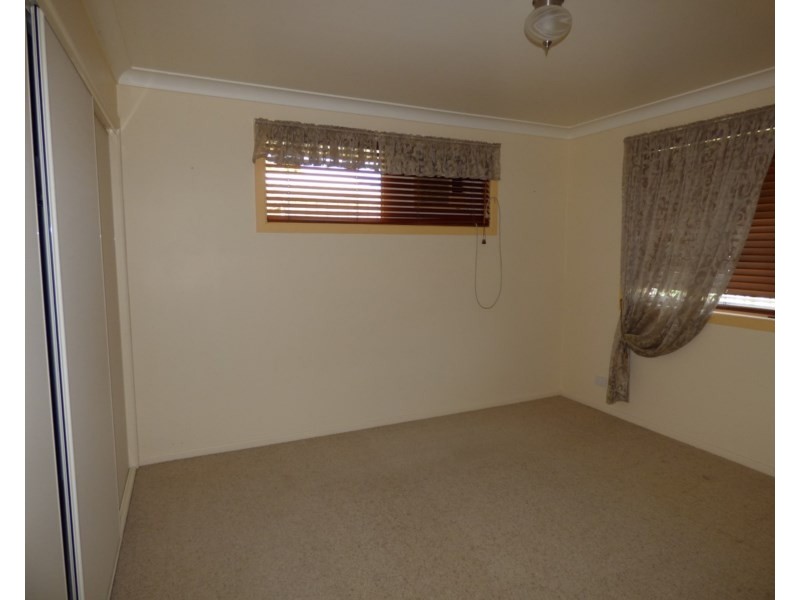 15 Wattle Drive, St George QLD 4487