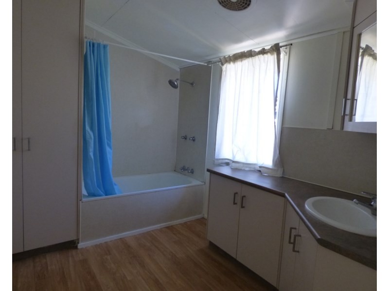 58 CHURCH Street, St George QLD 4487