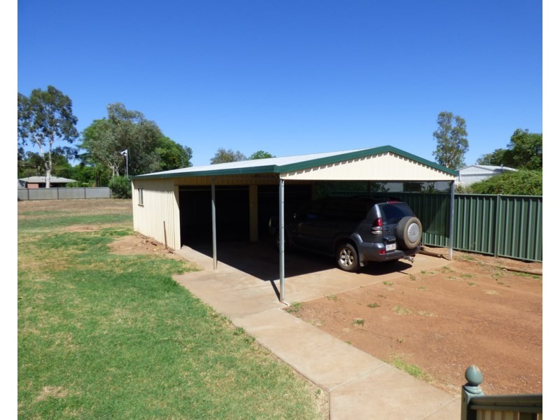 24 Andrew Street, St George QLD 4487