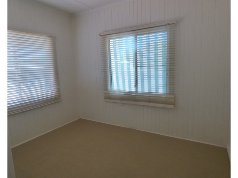 24 Andrew Street, St George QLD 4487