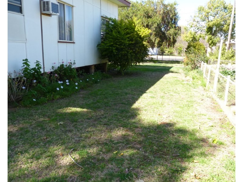 33 Alfred Street, St George QLD 4487