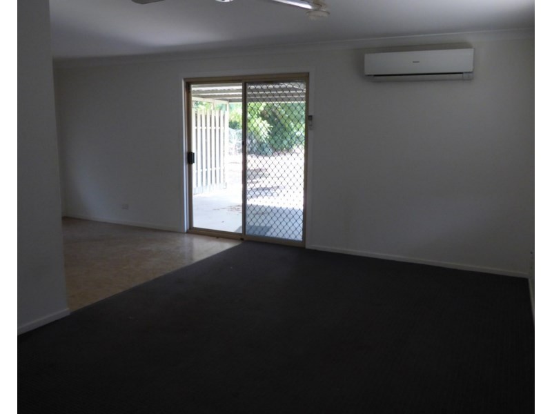 4 Elizabeth Street, St George QLD 4487