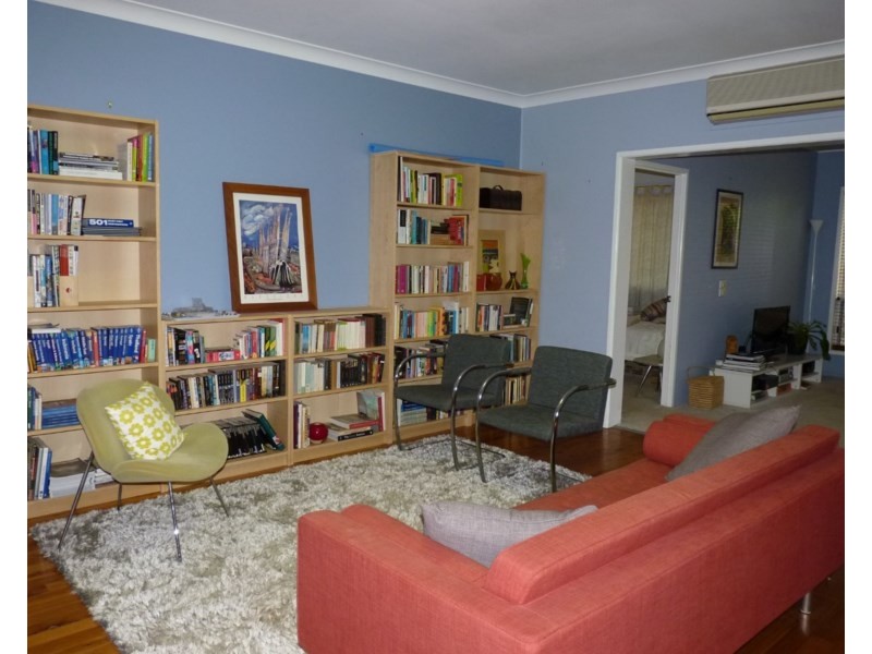 3 McDonnell Avenue, St George QLD 4487