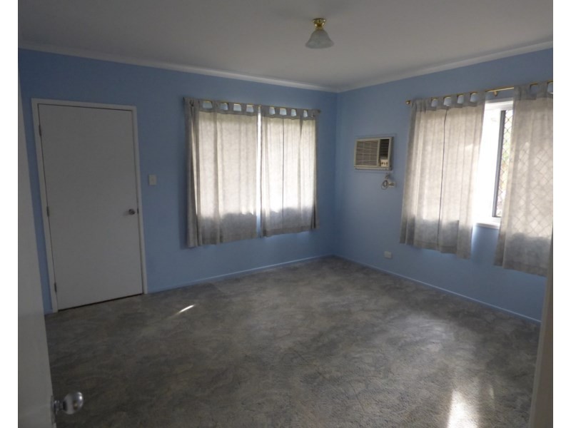 3 McDonnell Avenue, St George QLD 4487