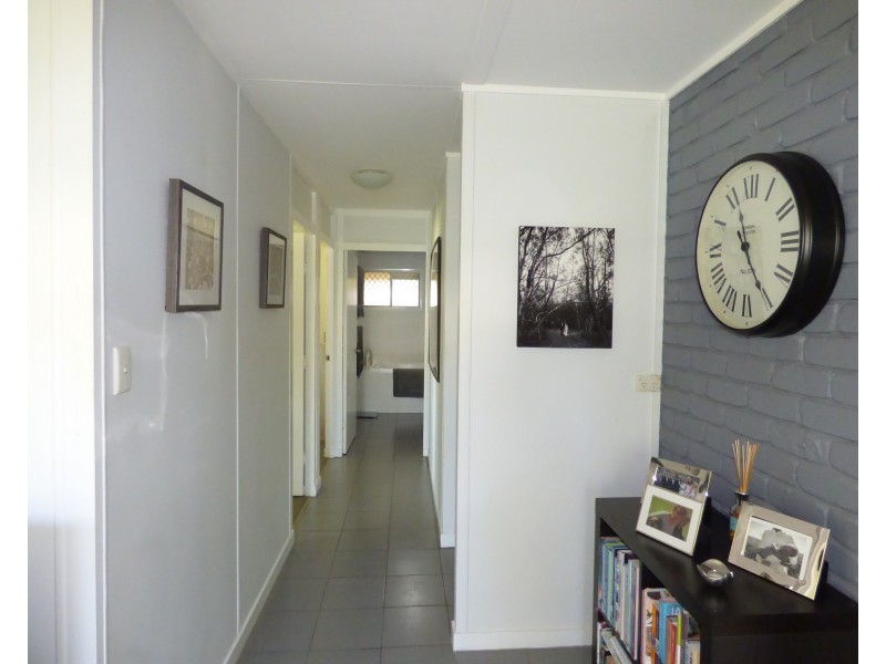 16 Victoria Street, St George QLD 4487