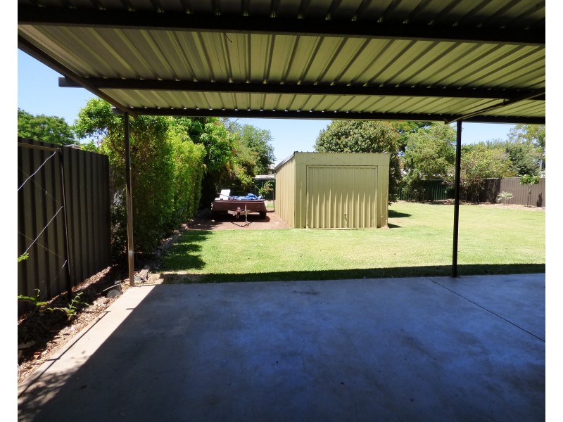 16 Victoria Street, St George QLD 4487