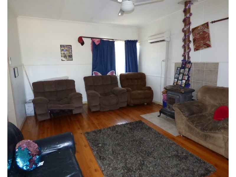 73 Scott Street, St George QLD 4487