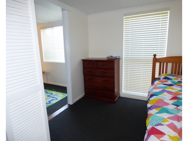 188 Victoria Street, St George QLD 4487