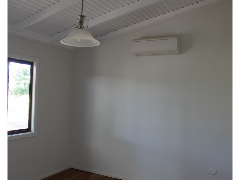 2/180 Bundoran Road, St George QLD 4487