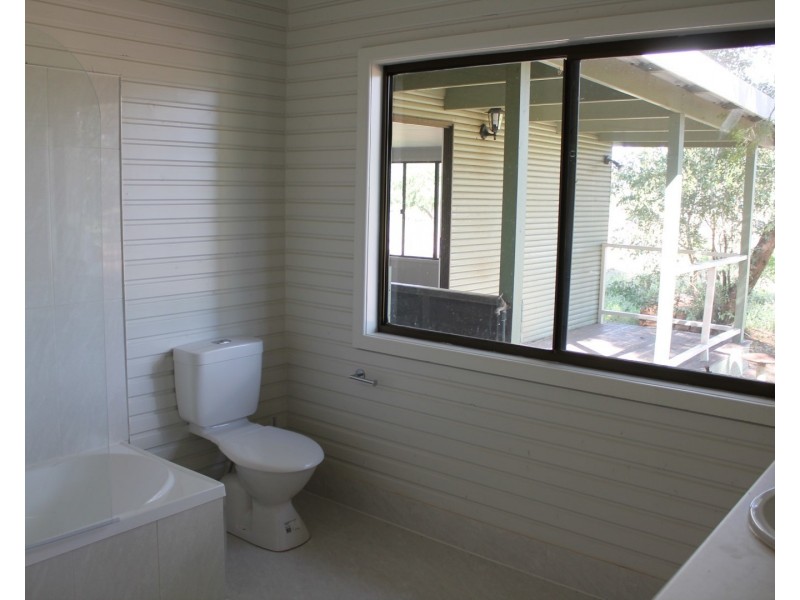 2/180 Bundoran Road, St George QLD 4487