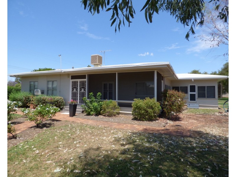 43-45 Victoria Street, St George QLD 4487