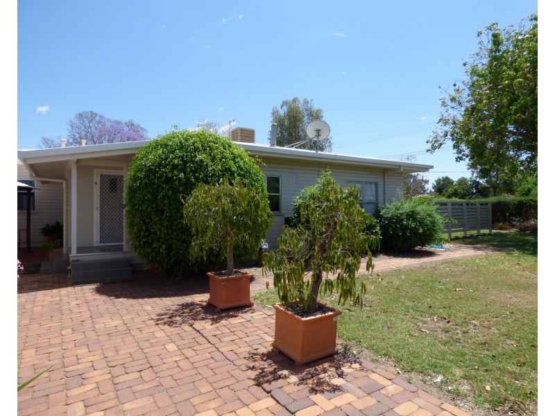 43-45 Victoria Street, St George QLD 4487