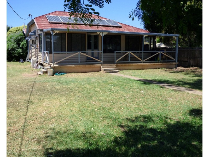 74 Alfred Street, St George QLD 4487