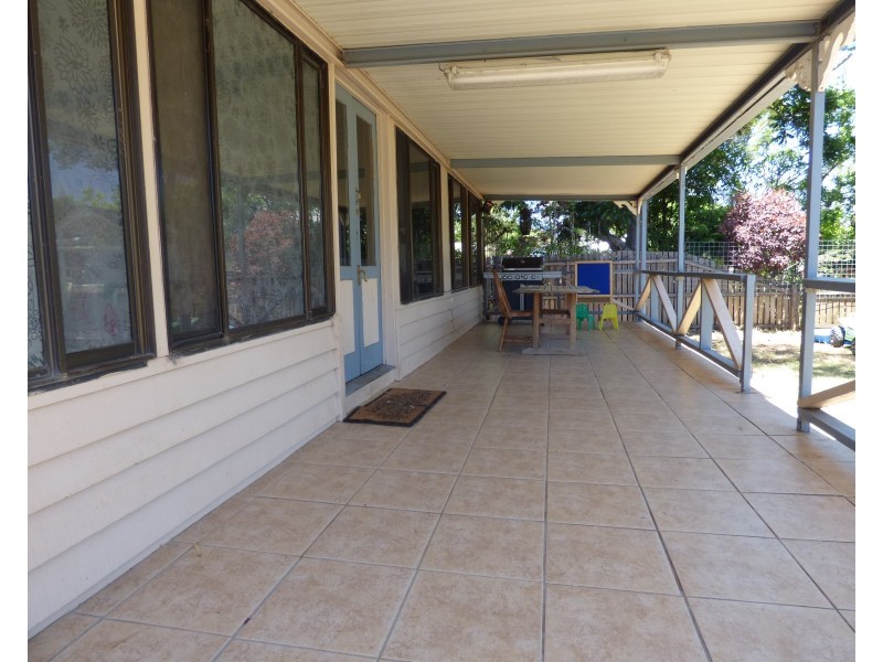 74 Alfred Street, St George QLD 4487