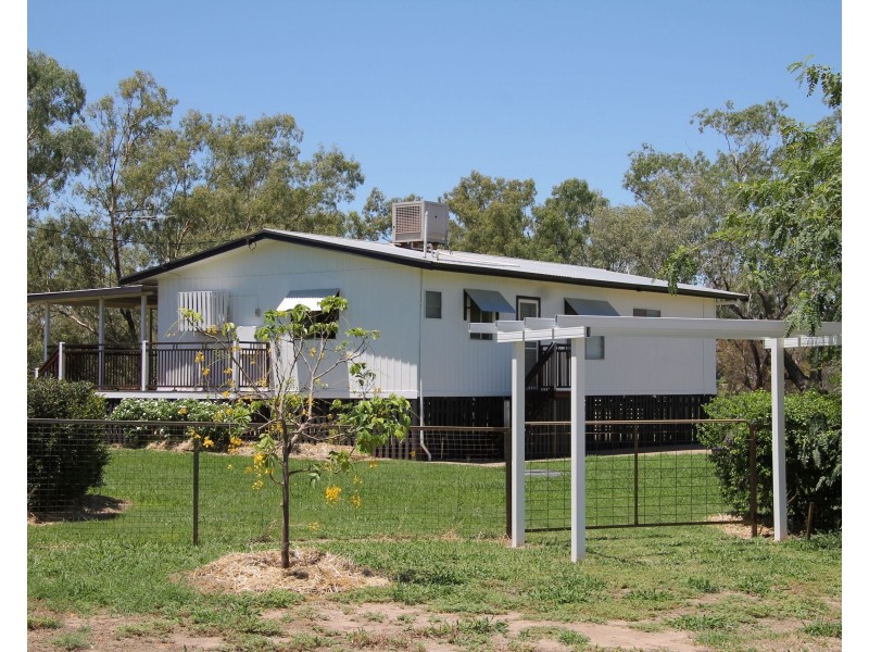 117 WHYENBAH Road, St George QLD 4487