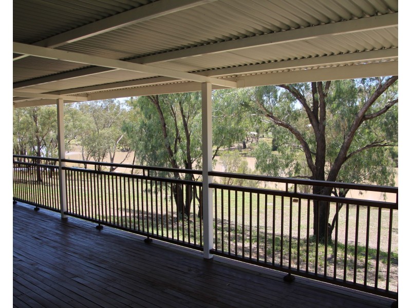 117 WHYENBAH Road, St George QLD 4487