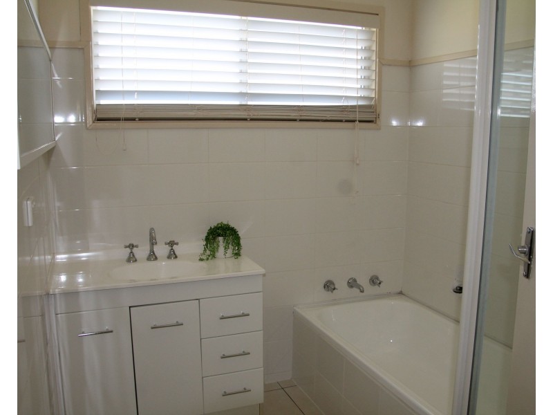 117 WHYENBAH Road, St George QLD 4487